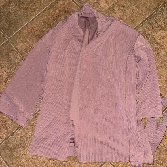 Lululemon Ribbed Softstreme Belted Wrap twilight rose pink size 8 - Picture 3 of 6